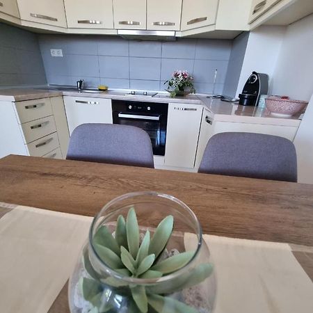Apartman Moskva Bijeljina Lägenhet Exteriör bild