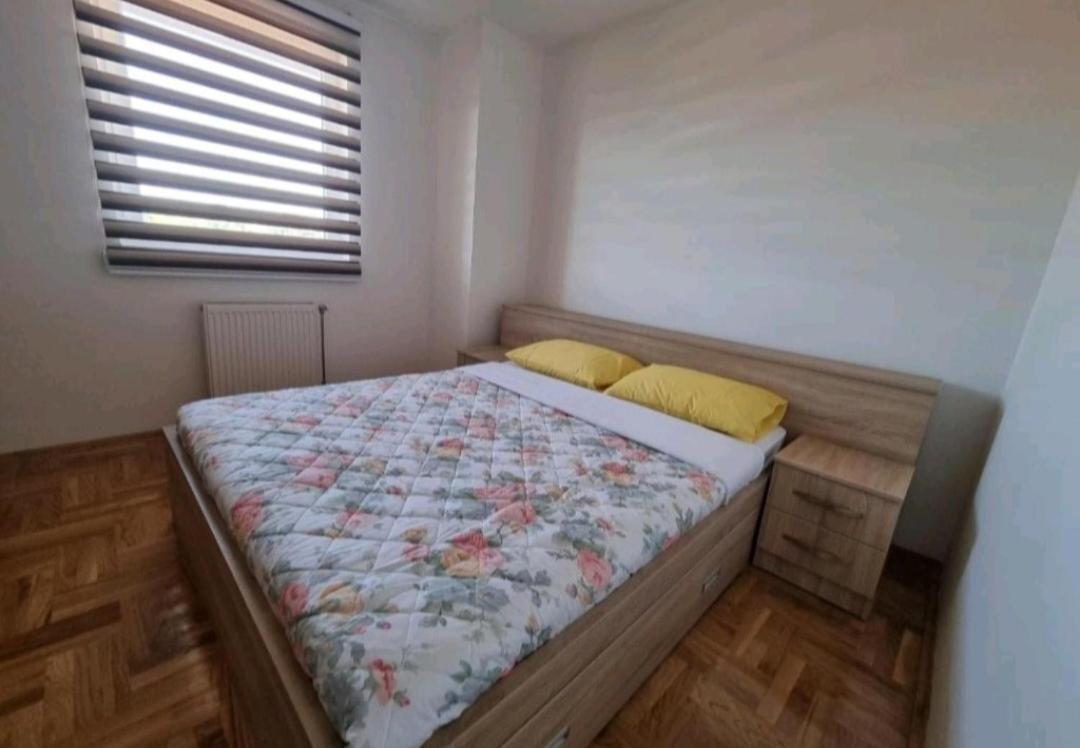 Apartman Moskva Bijeljina Lägenhet Exteriör bild